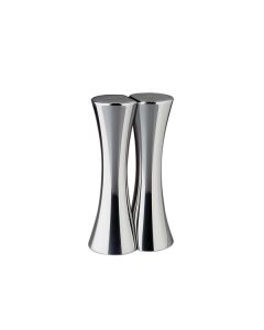 Kissing Salt & Pepper